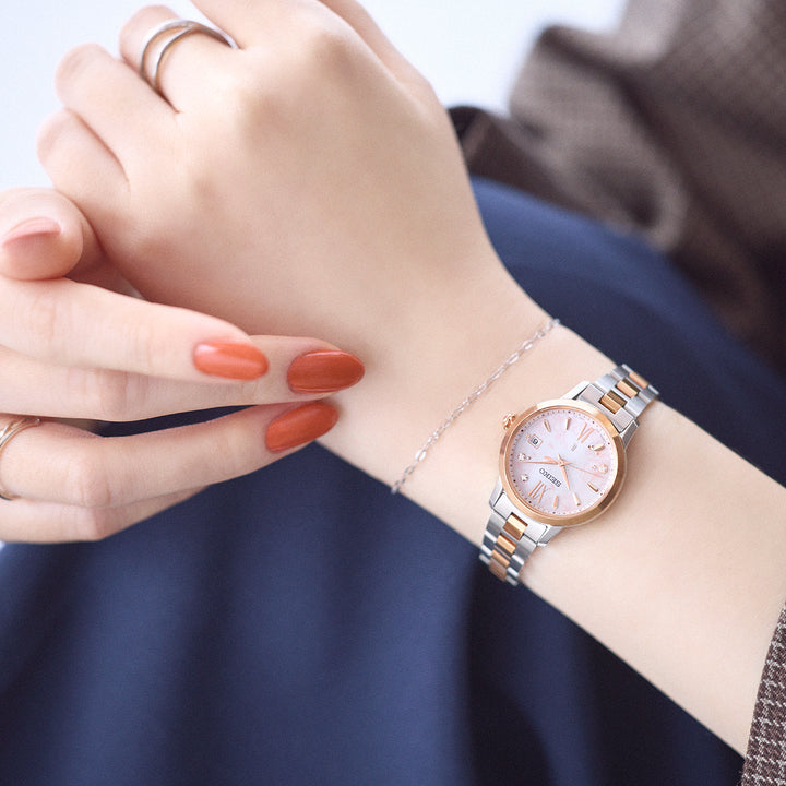 セイコー ルキア 2026 SAKURA Blooming 限定モデル 逆さ桜 SSVW244 レディース ソーラー電波 ピンクグラデーションダイヤル