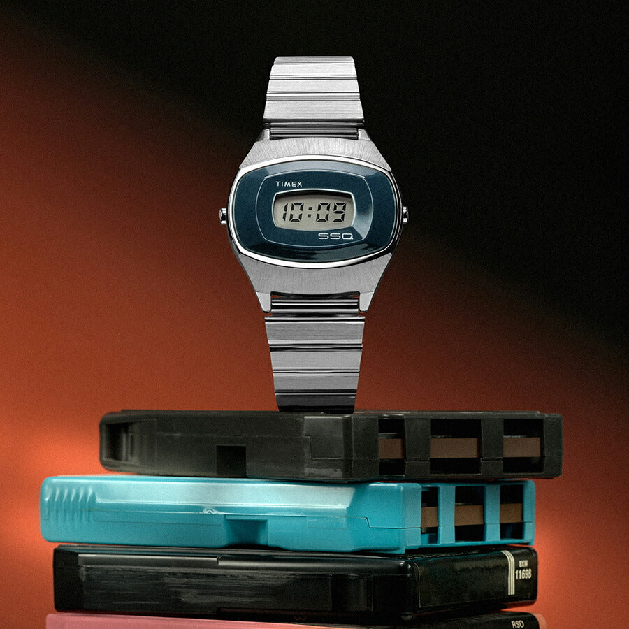 タイメックス 1975 SSQデジタル 復刻モデル TW2Y06100 メンズ レディース クオーツ 電池式 デジタル ネイビーレンズ メタルバンド
