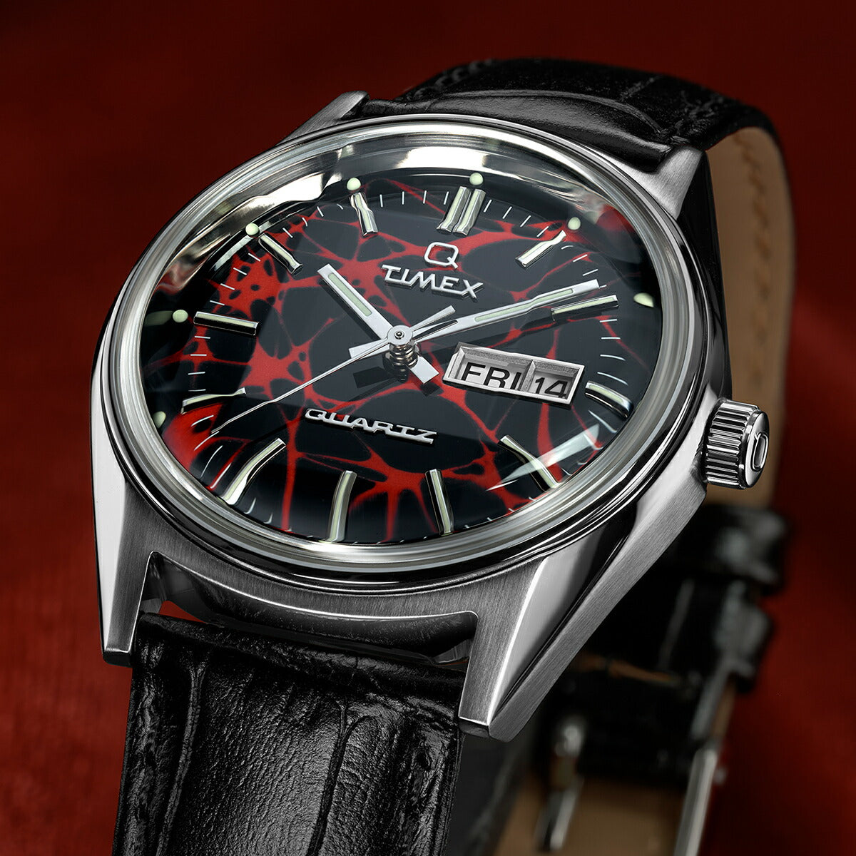 5月22日発売》タイメックス Q Timex レッドベガ 1978 復刻モデル