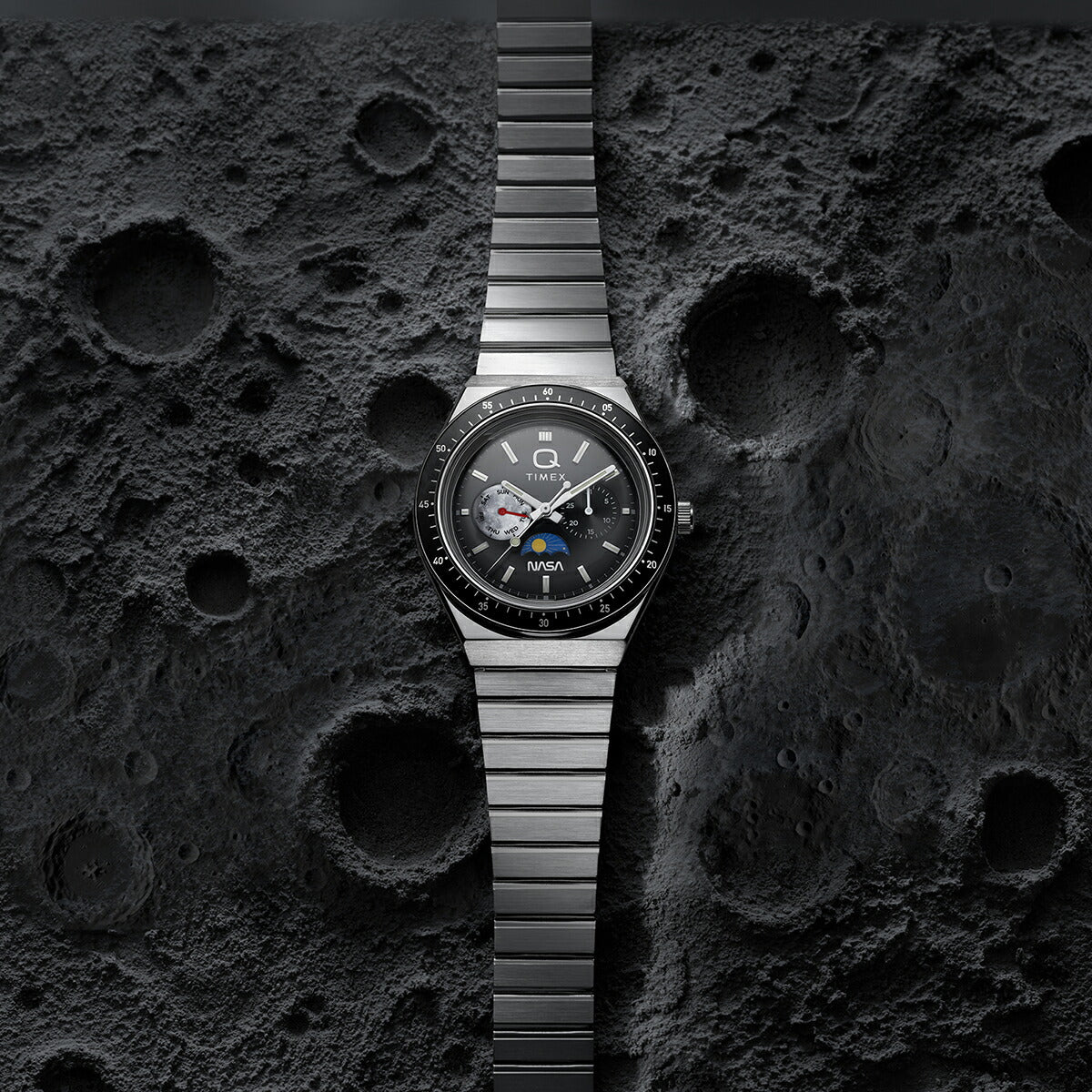 4月17日発売》タイメックス Q Timex NASA コラボレーションモデル