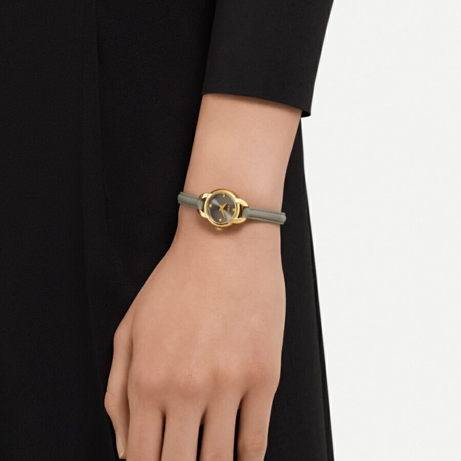 FURLA ブラックレザーオーバル時計　新品 FURLA 百貨店限定_23AW