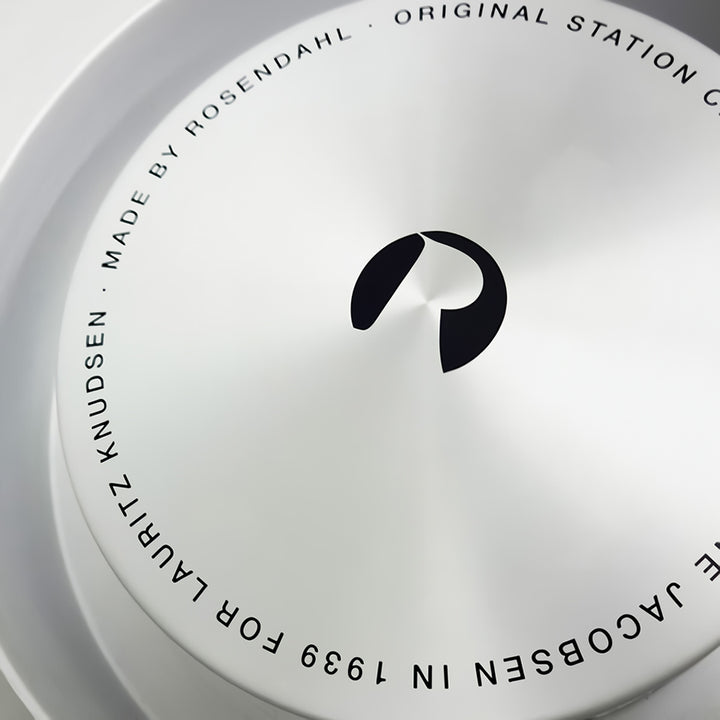 ARNE JACOBSEN アルネヤコブセン STATION ステーション 160mm 掛時計 ウォールクロック AJ43623 インテリア アラビア数字