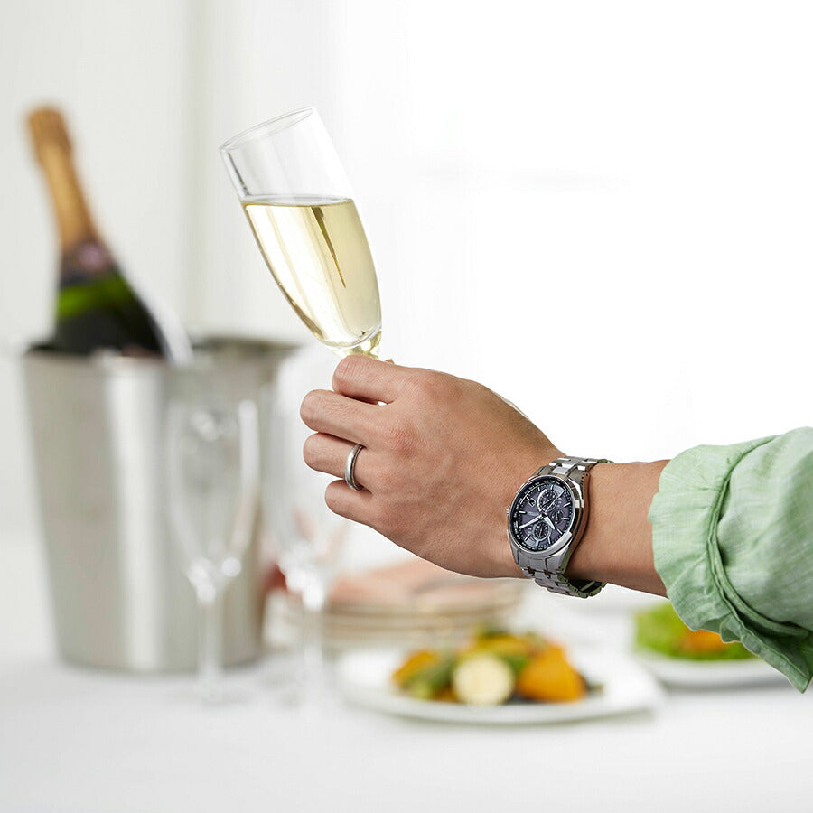 シチズン アテッサ クロノグラフ ワールドタイム搭載モデル AT8040-57E