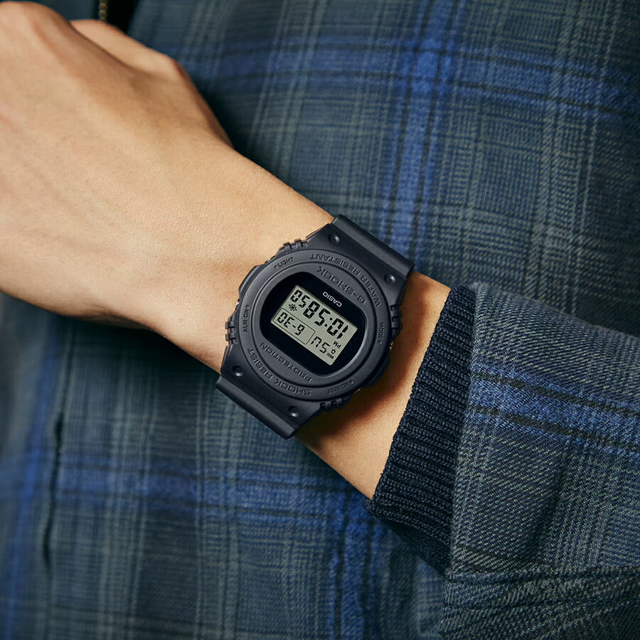 G-SHOCK 40周年記念 リマスター・ブラック DWE-5657RE-1JR メンズ 電池